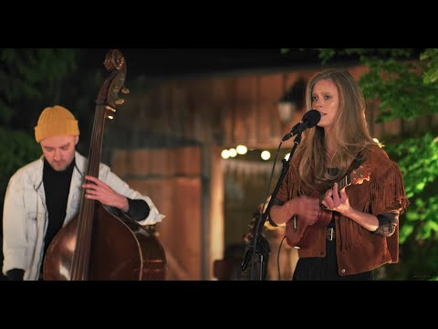 Julia Pietrucha - Growl it (Folk it! Tour)