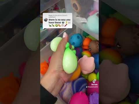 There’s NO WAY you have THESE emojis in FIDGETS - 👽🌛🦷🐢🦖🥝🌭🎂🖍 #shorts