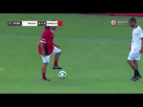 Jogo das Estrelas: Léo Moura tentou brincar com o Davids e... Olha aí o que aconteceu