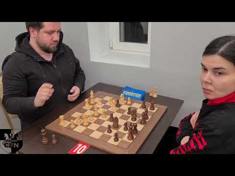 FM V. Chizhikov (2265) vs WGM E. Mirzoeva (2212). Chess Fight Night. CFN. Blitz