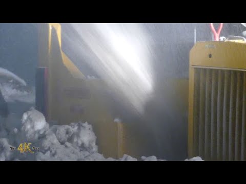 Snowplow video 20 - Snowblower not using chute for maximum direct...