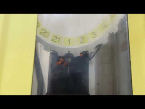 2013 FANUC ROBODRILL ALPHA-D21SIA5 Drilling & Tapping Centers | CNC EXCHANGE (1)
