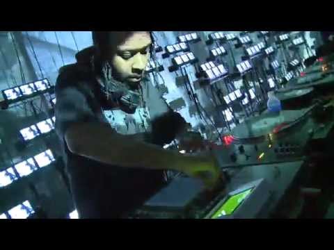 Dday One - Live Beat Making performance Tokyo Japan with Kid Koala