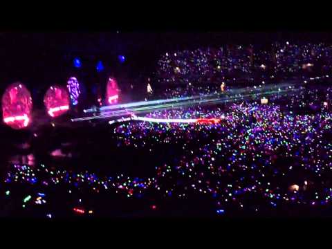 Fix You/Every Teardrop is a Waterfall - Coldplay Hannover 22.September 2012