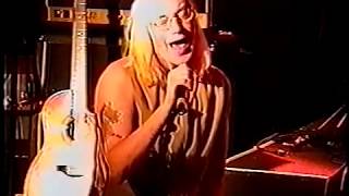 Download lagu Warrant/Jani Lane - 'Sometimes She Cries/Maybe I'm Amazed' acoustic, 10/17/97, Sao Paulo, Brazil mp3