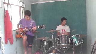 poutpourri- máscara e killing on the name.