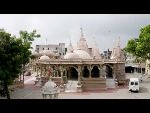 Explore Shree Swaminarayan Mandir, Gujarat - A Marvel of Hindu Architecture