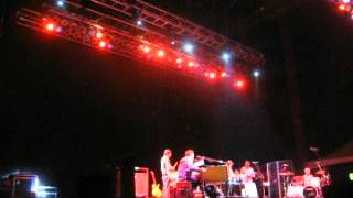 Steve Winwood playing "Light Up or Leave Me Alone" on 5.18.12!!!