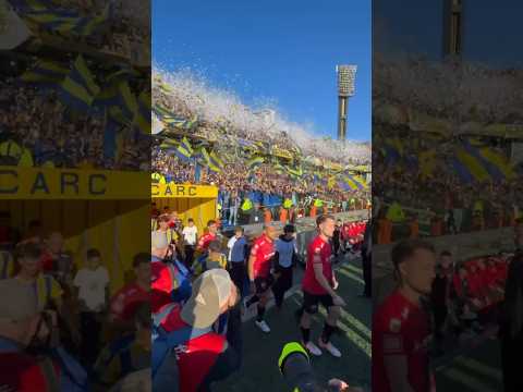 "recibimiento Rosario central vs newells 2025 #rosariocentral #newells #carc" Barra: Los Guerreros &bull; Club: Rosario Central