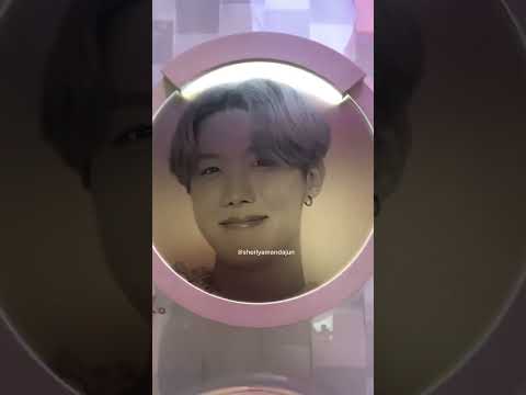 Ditunggu collab nya #iu dan #jhope #bts