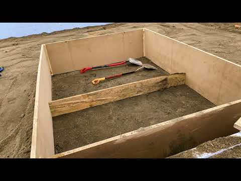 Dom w malinówkach - Płyta fundamentowa - dzień 2 - wstępny zasyp, kanalizacja, obniżona spiżarnia