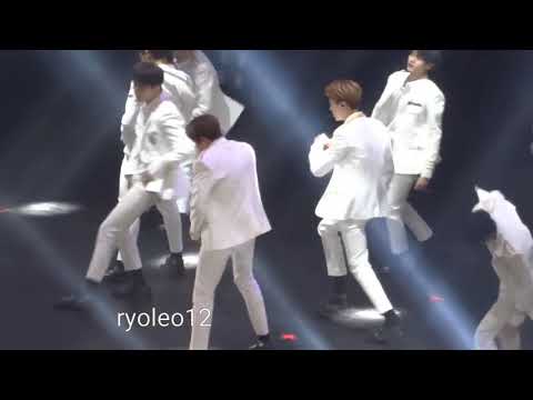 [FanCam] 20180901 WannaOne - Burn It Up The World Manila