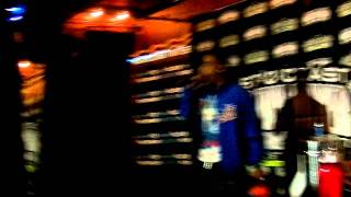 FLASH DA BIZKIT  PERFORMING 