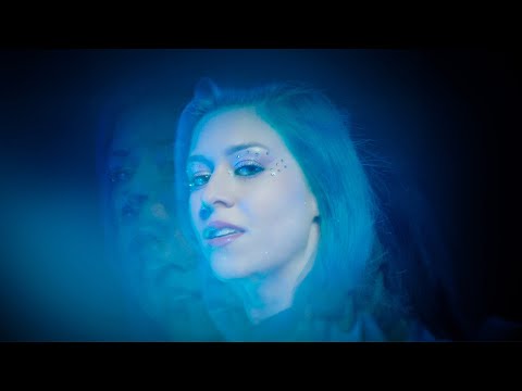 Regan Lili feat. Sara - Dreamin' (Official Music Video)