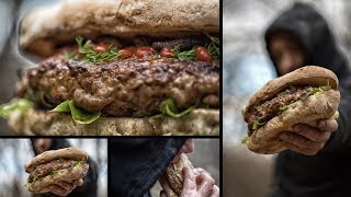 BEST CRISPY CHICKEN BURGER! - BUSHCRAFT FOOD