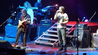 STEVE HACKETT feat. Ray Wilson (play GENESIS) - Carpet Crawlers (live in London [RAH], 24/10/2013)