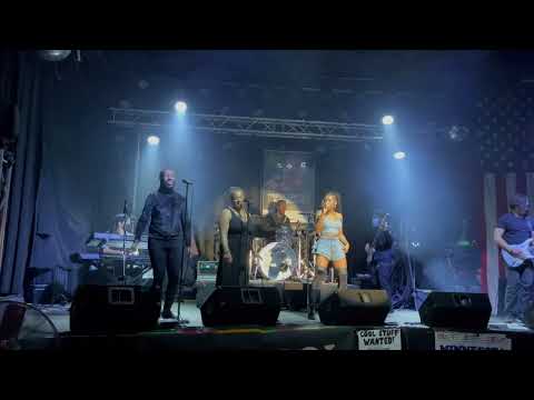 Samantha Moon Live at MMC