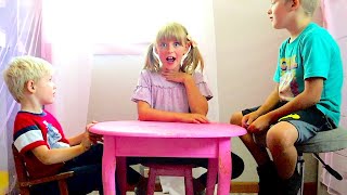 Ellie And Charlie Play-Doh Show!