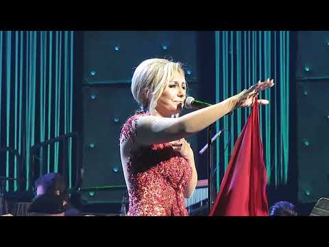 Googoosh live at Nokia theater 2012
