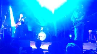 ÍRIS - Isolados do Mundo