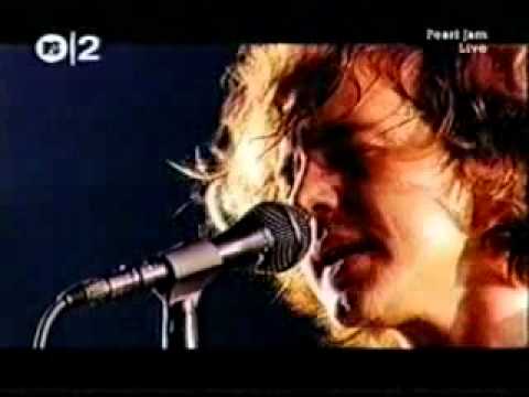 Pearl Jam 'Insignificance' Live.mp4