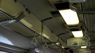 preview picture of video '北陸本線 ４１９系 デッドセクションを通過 EMU train DC AC switch dead section'