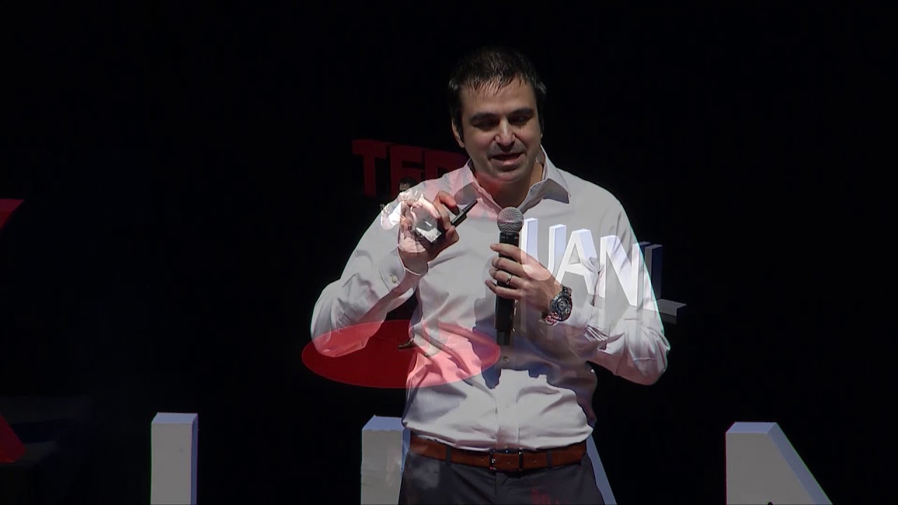 Industria 4.0 "Cambiando esquemas y creando nuevas oportunidades"  | Nasser Mohamed | TEDxUANL