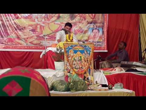 राघव का मुख चूमे कौशल्या रानी