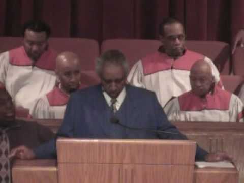 Pastor Jerome Jackson Sings 