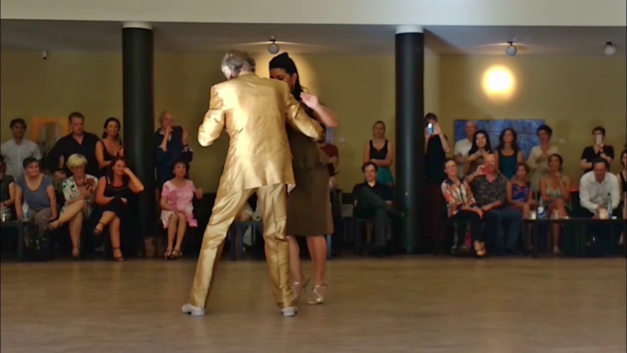 El Flaco Dany y Fabiana Jarma en la milonga La Tardecita