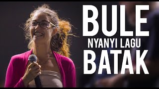 Download lagu HEBOHHHH!!!!!!! BULE MENYANYIKAN LAGU BATAK mp3