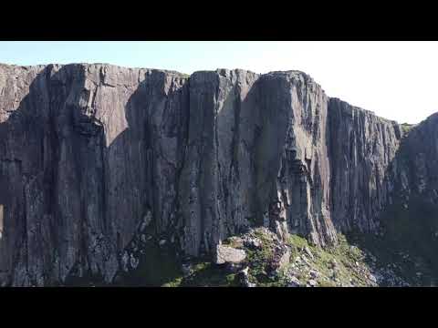 Fair head - Equinox E2 (5b, 5b)