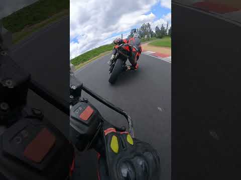 Girando en el autódromo de Tocancipá 🤩🔥#motos #bogota #bikers #autodromo #racing