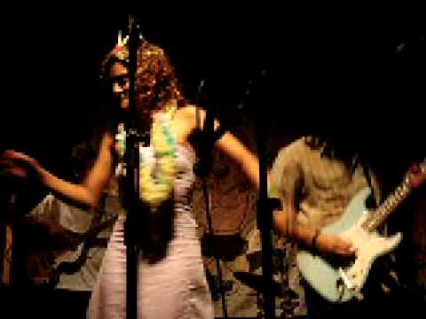 Sambapunkvídeo: Grito Rock 2009 - Motherfunk