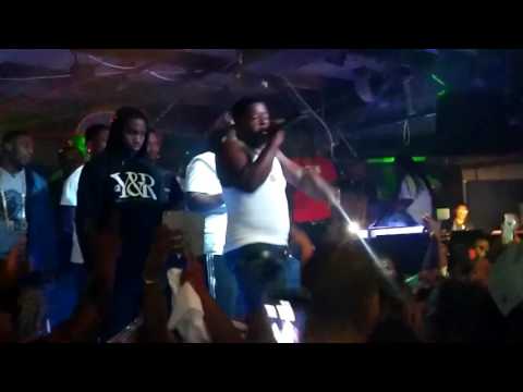 LIVE performance of BLAC YOUNGSTA diss to YOUNG DOLPH