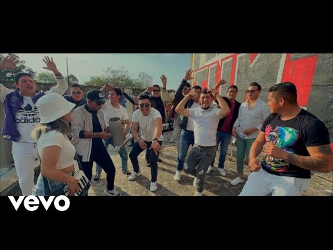 Grupo Classe B, iQmbia - Dale Calma "Remix" (Video Oficial)