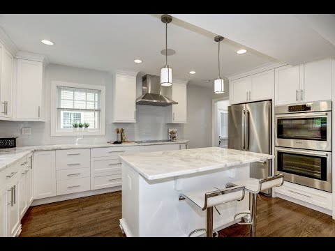 Beautiful Home for Sale in #AshtonHeights neighborhood of #NorthArlingtonVA