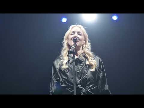 Kate Matl / Vodopád