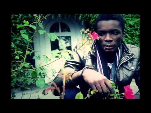 Tinassi - Dit Le Moi [ CLIP OFFICIEL ]