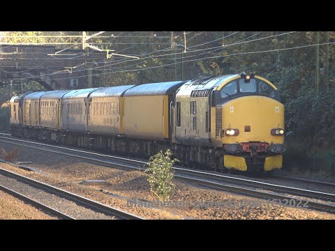 (4K) Colas Rail Network Rail Test Train With Class 37610+37612 On 3Z33 At Heaton Chapel On 19/11/22