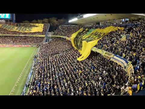 "Rosario central terrible recibimiento." Barra: Los Guerreros &bull; Club: Rosario Central