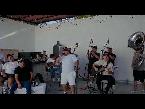 MARLBORO ROJO (En Vivo) - Los De La C