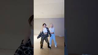 Download lagu #SooYoung#Unstoppable_Challenge With #효연 #HYOYEON #HYO 역시 소시 댄스라인은.. 👍  #소녀시대 #GirlsGeneration mp3