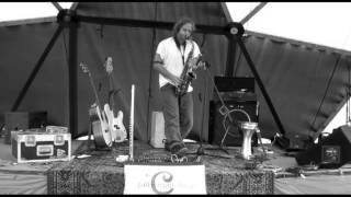 LIVE LOOPING - EDD KEENE THE GREEN MAN Live at Playgroup Festival 2012