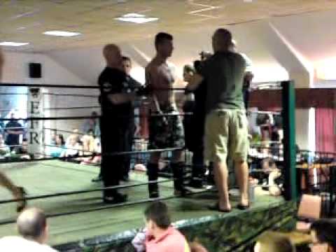 GARY 'BULL' LARKIN (EFRG) V DINGER BELL (IMMA)