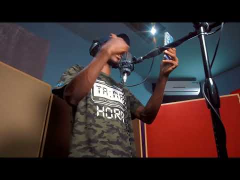 16 Cenas- #TanaHora ft A Small (Vídeo Oficial)