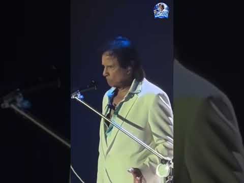 Roberto Carlos Irritado em Recife (outro ângulo)