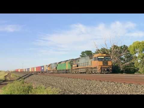 Australian Freight Train - Railways of Australia - PoathTV