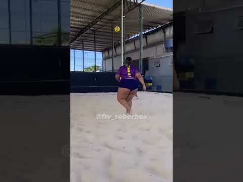 QUEM DIZ QUE GORDINHAS NÃO TIRA ONDA PEGA ESSA AI AMEI 🖤❤️🤍