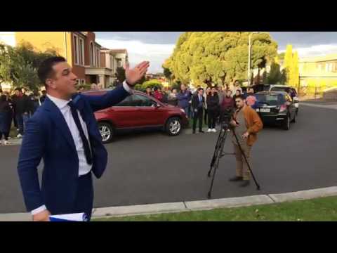 03/06/17 | Melbourne Real Estate Auction | 15 Olinda Grove Oakleigh South 3167
